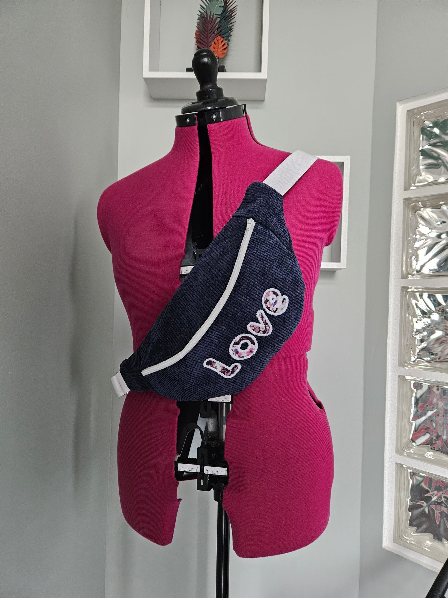 Sac banane velours marine